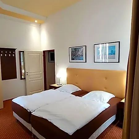 Hotel Gato Bozicany Karlowe Wary